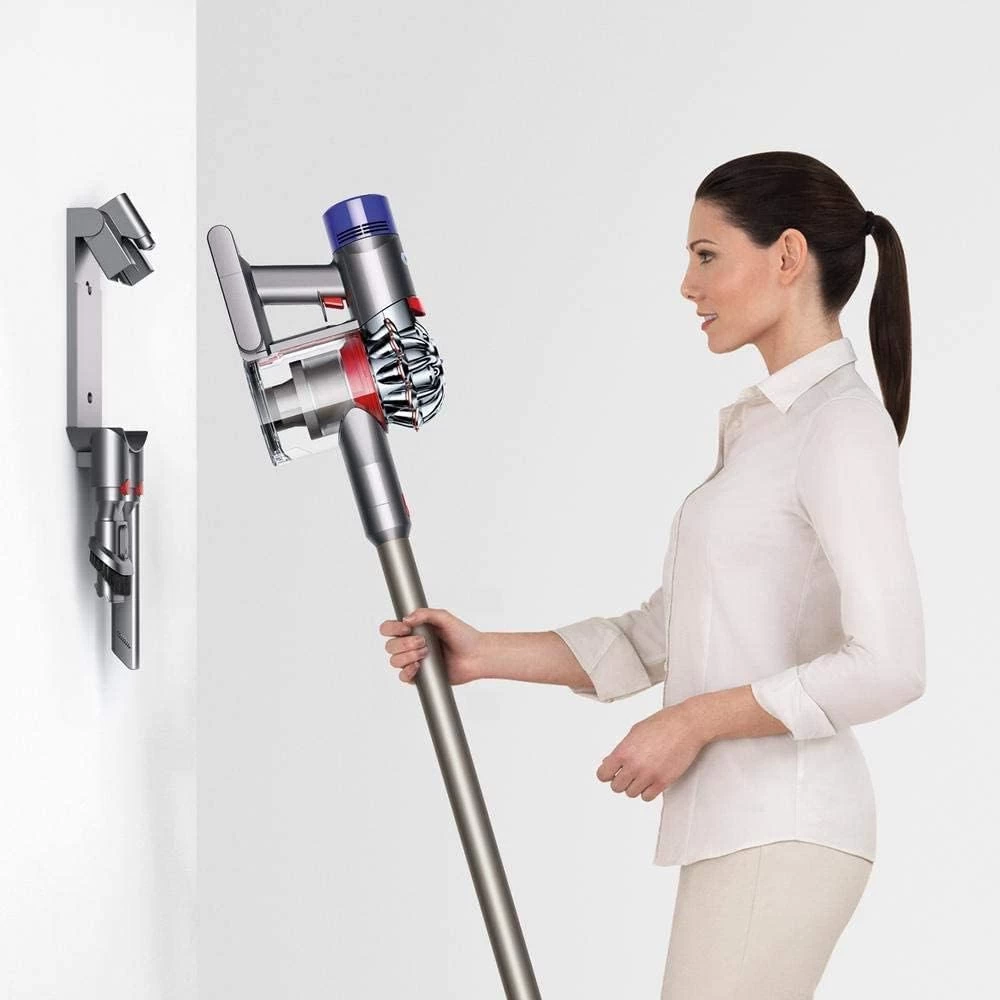 Dyson V7 Advanced Cordless Vacuum Cleaner | Silver 11 Dyson V7 Advanced Cordless Vacuum Cleaner | Silver - Image 9