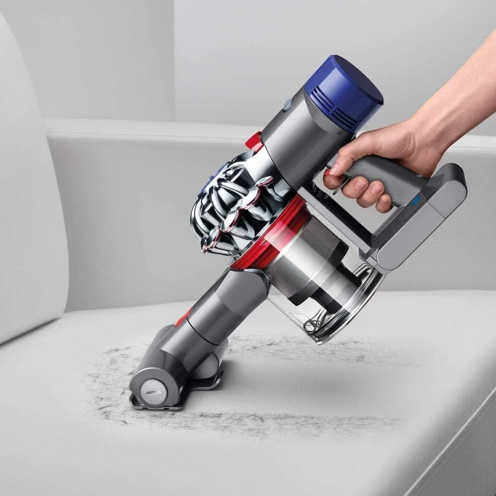Dyson V7 Advanced Cordless Vacuum Cleaner | Silver 5 Dyson V7 Advanced Cordless Vacuum Cleaner | Silver - Image 3
