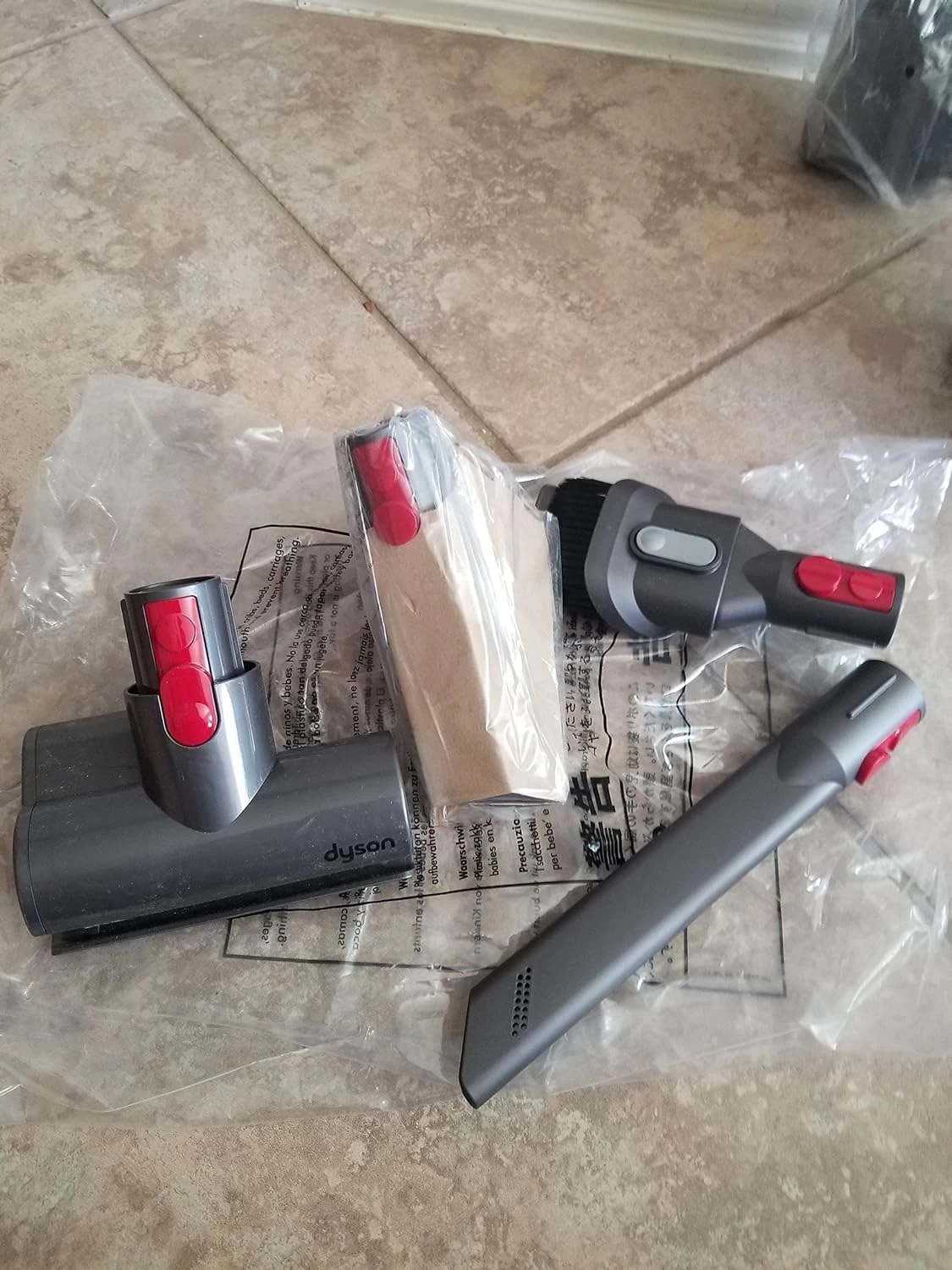 Dyson (214730-01) V8 Absolute Cordless Stick Vacuum Cleaner, Yellow 5 Dyson (214730-01) V8 Absolute Cordless Stick Vacuum Cleaner, Yellow - Image 3